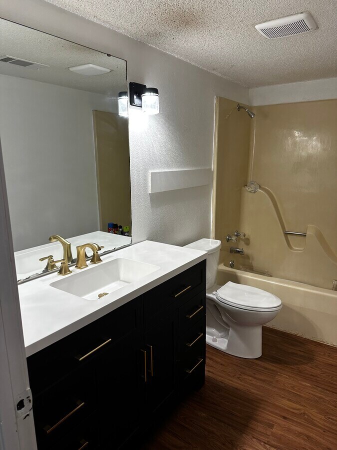 Bathroom - 428 Luzerne St Townhome