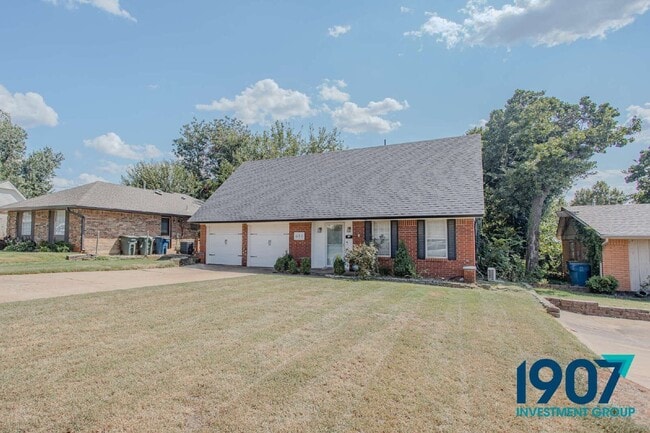 Photo - 616 Redstone Ave