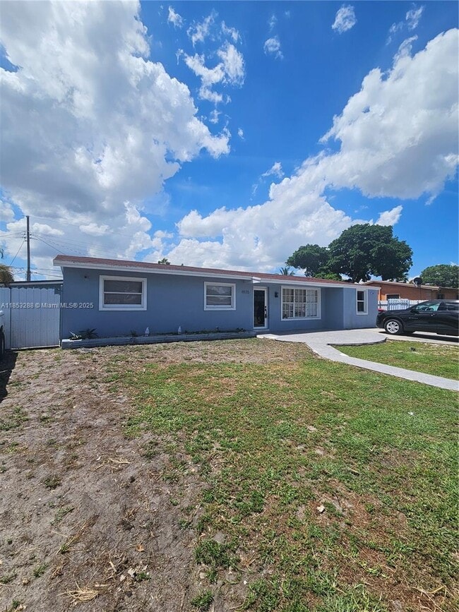 Building Photo - 4970 NW 182nd St Unit 0 Rental