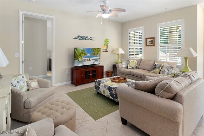 Photo - 9063 Capistrano St N