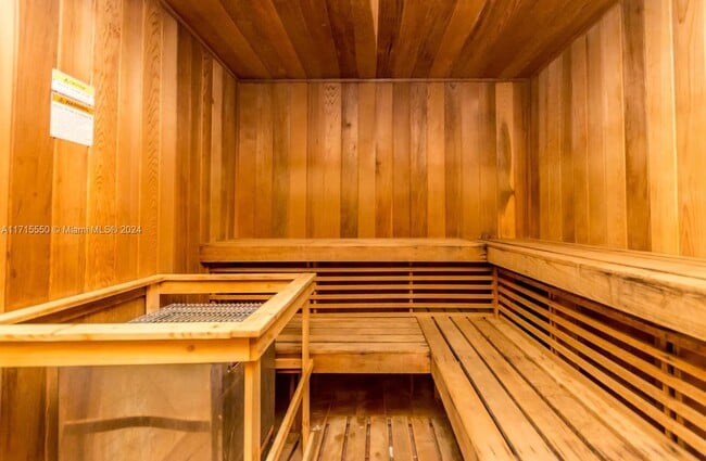 Photo - 3340 NE 190th St Unidad #1002 GREAT UPDATED 3 BED