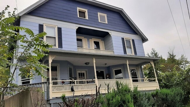 Building Photo - 119-121 Prospect Street Unit 119