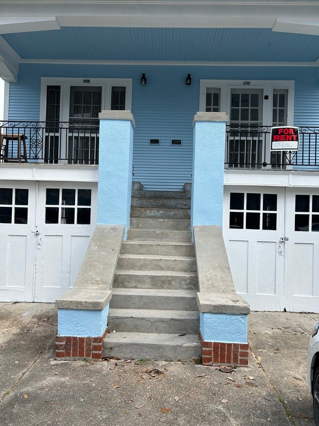 Photo - 821 Leontine St Apartments Unit 821