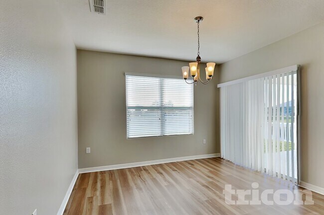 Photo - 991 Summer Glen Dr