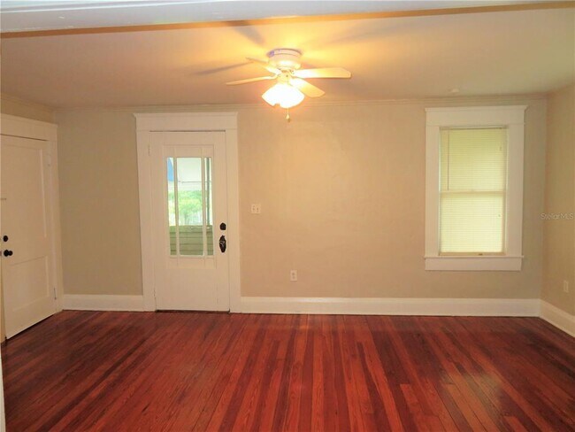 Photo - 607 S Willow Ave