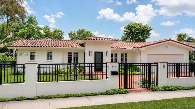 Photo - 614 San Juan Dr