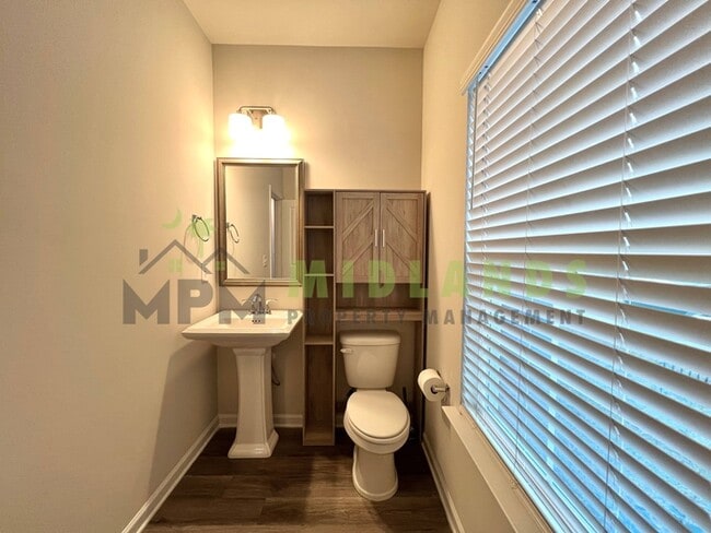 Photo - 822 Yellow Swan Ln