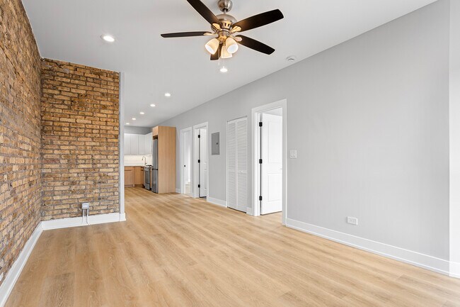 1655 W Jonquil Terrace