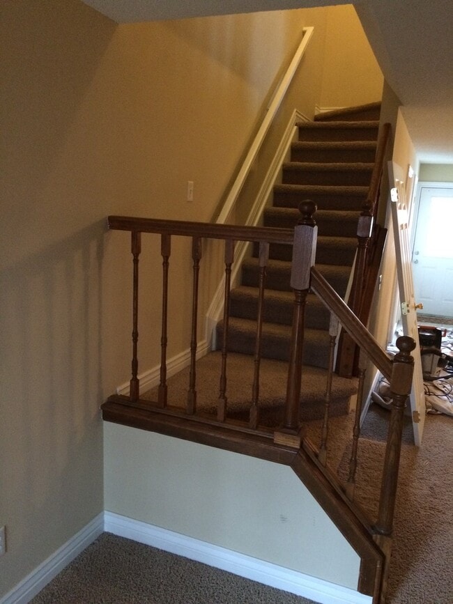 Photo - 3 Bed 2 Bath Townhouse in Louisville Available July!!