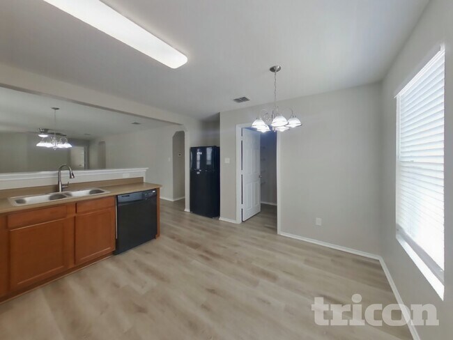 10922 Dewlap Trail