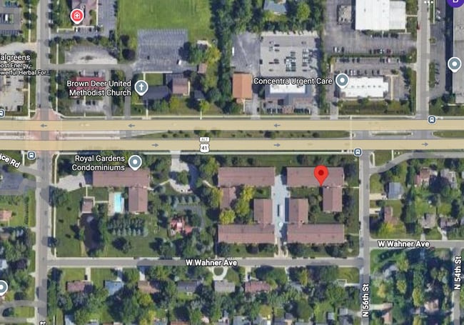 Photo - Spacious 2BR/1.5BA 2nd Floor Apartment in Brown Deer – Heat & Hot Water Included, Pool & Undergro... Unidad 213