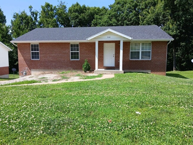 Building Photo - 3 bdrm, 2.5 bath, 2 car garage House For Rent