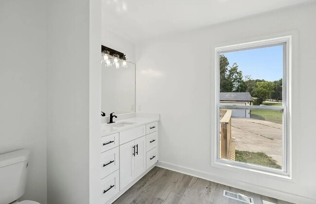 Photo - 2438 Sowell Mill Pike