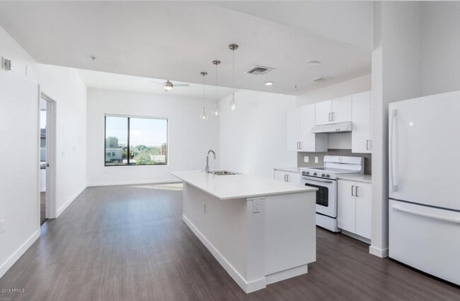 Building Photo - 1130 N 2nd St Unit 310 Rental