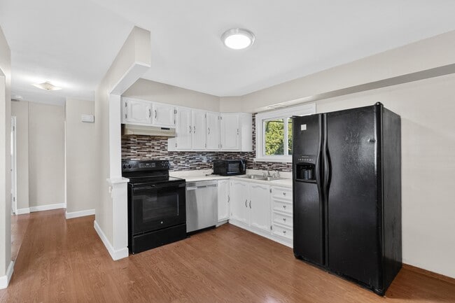 Photo - 855 Teson Rd