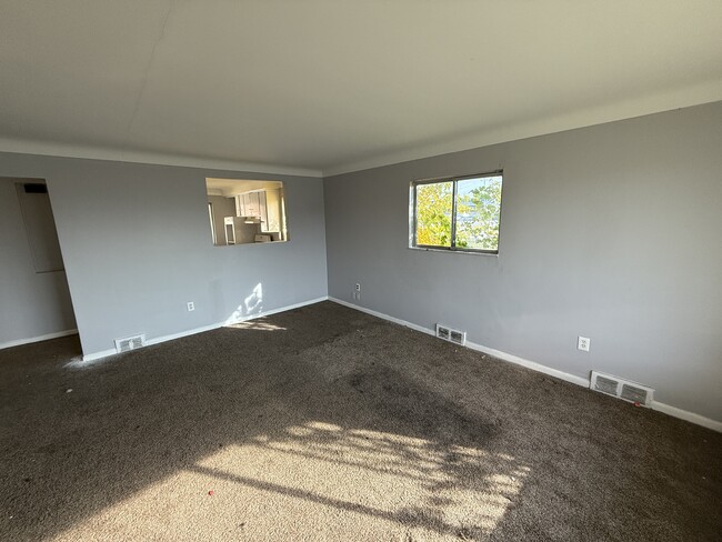 Photo - 8525 Rivard Ave