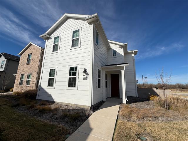 Building Photo - 2121 Woodlawn Wy