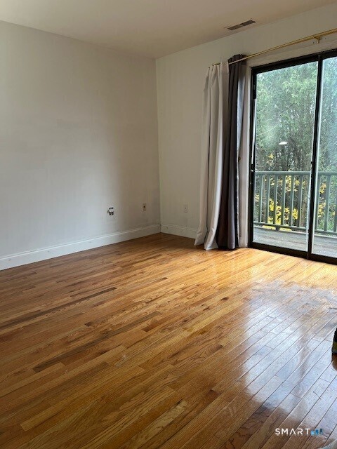 Photo - 567 Peet St Unit 10