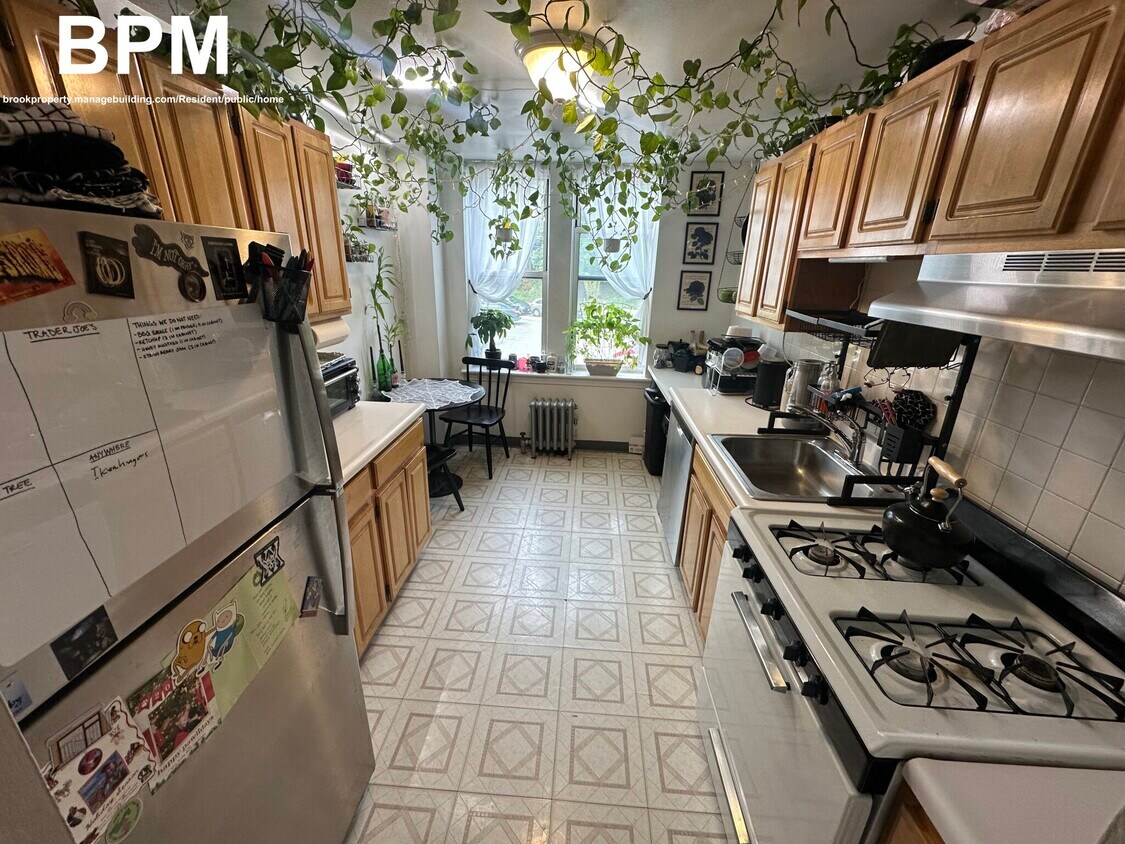 Photo - 28 Colborne Rd