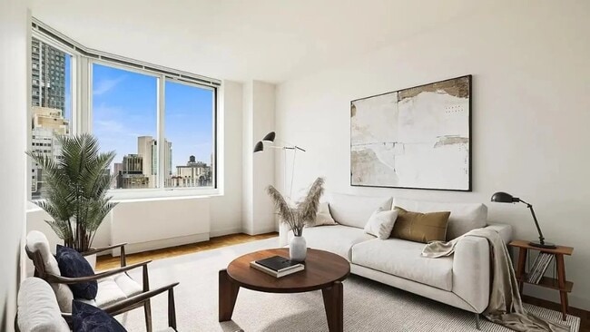 Building Photo - 2 Maiden Ln