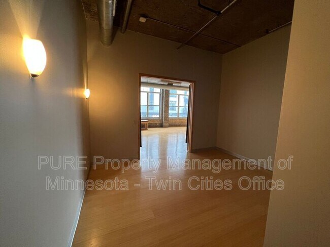 Photo - 521 S 7th St Unidad 212