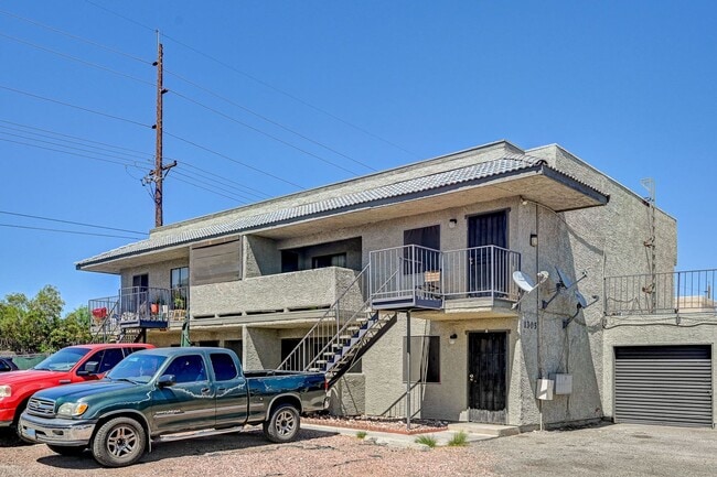 Photo - 1305 Kari Lee Ct Unit A