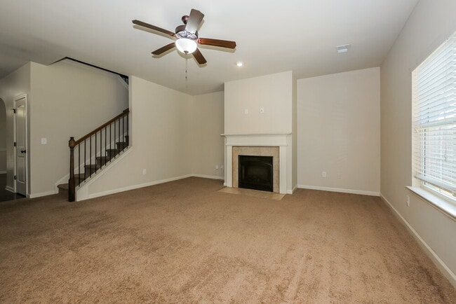 Photo - 917 Piedmont Dr