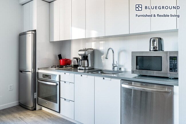 Photo - 8 10th St Unit FL7-ID398