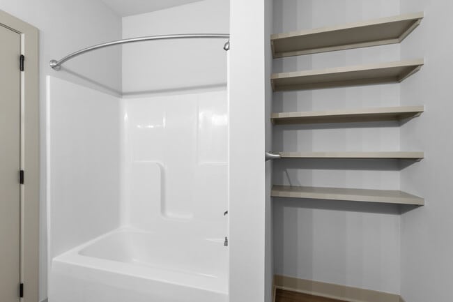 Photo - Forest Edge Apartments