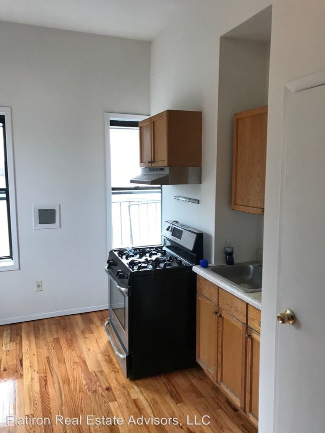 Photo - 146 Wythe Ave