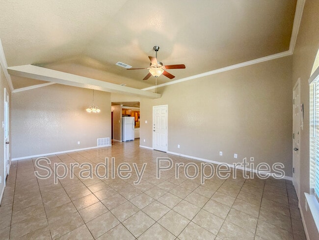 Photo - 4914A-49205 205 Loop