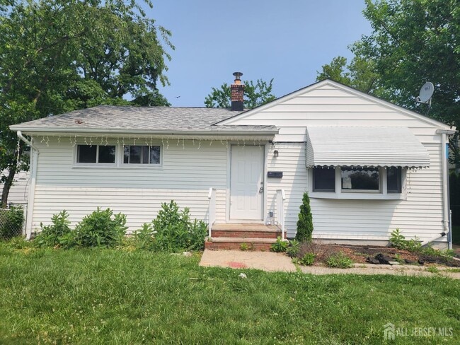 Photo - 70 Schuyler Dr House