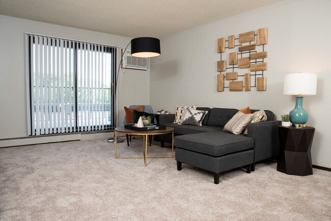 Aspenwoods Apartments