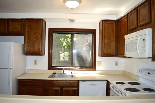 Photo - Spacious and Conveniently Located with Private Patio and Parking