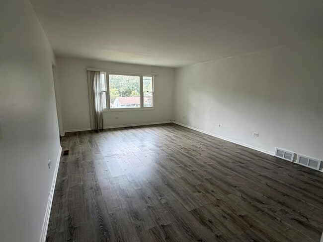 2513 Western Ave