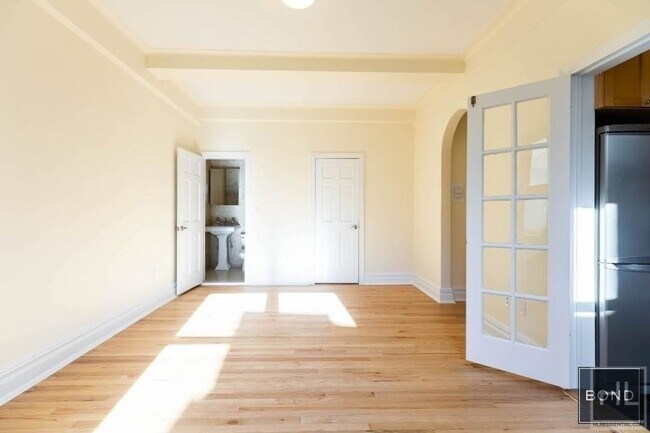 Photo - SECOND AVENUE Unit 3F