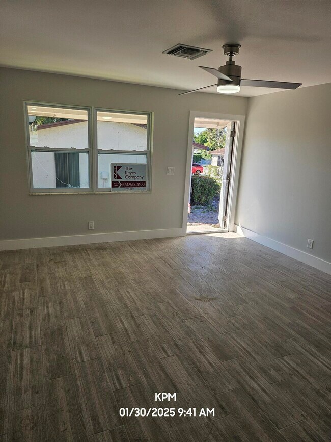 Photo - 1022 McIntosh St