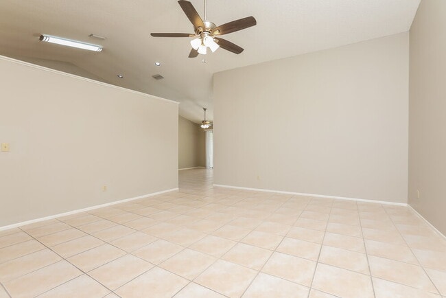 Photo - 797 Minerva Ln