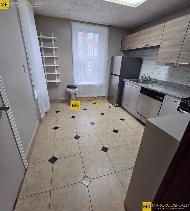 Photo - 1710 Commonwealth Ave Unit 1