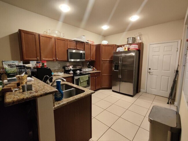 Photo - 9500 SW 171st Ct