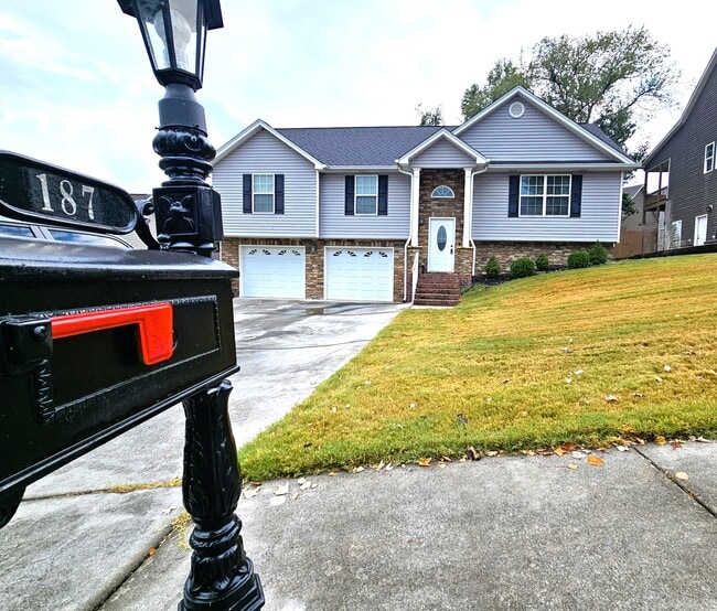187 Willowbrook Dr