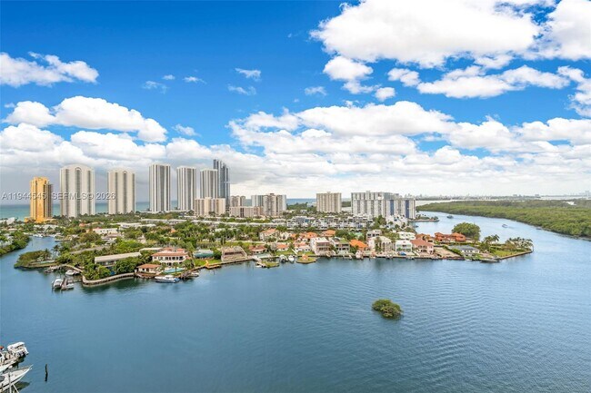 Photo - 400 Sunny Isles Blvd Unidad 1801