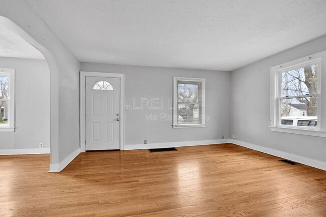 Photo - 1722 Beechwood Ave