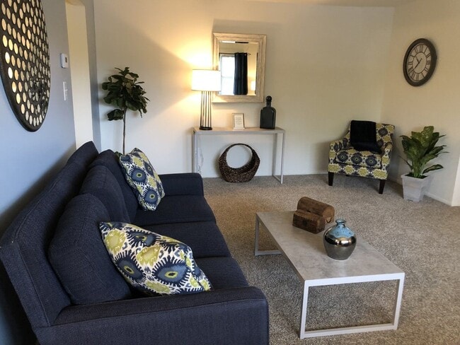 Washington Way Apartments