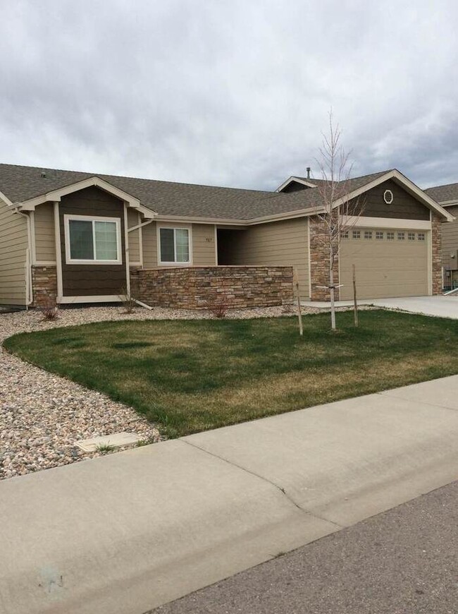 Beautiful 3 bed 2 bath Ranch-Style Home wi... - Beautiful 3 bed 2 bath Ranch-Style Home wi...