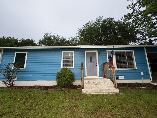 Building Photo - 701 N Mirick Ave