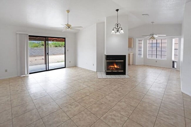 Photo - Stylish & Bright 3-Bed Oasis with Desert B...