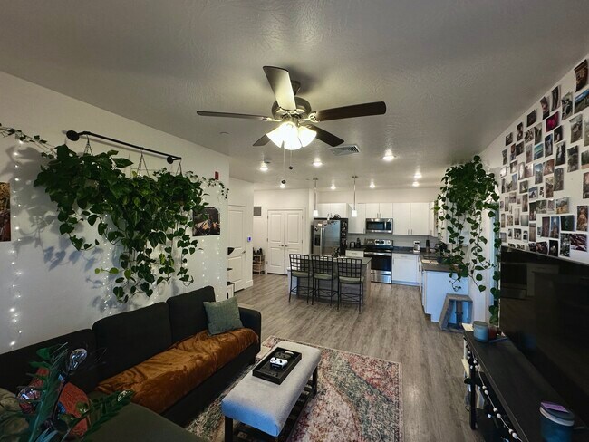 View from Living Room - 2630 N 175 W Apartamentos Unidad D31