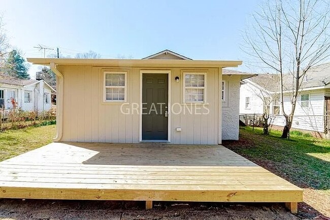 Photo - 8225 Rugby Ave