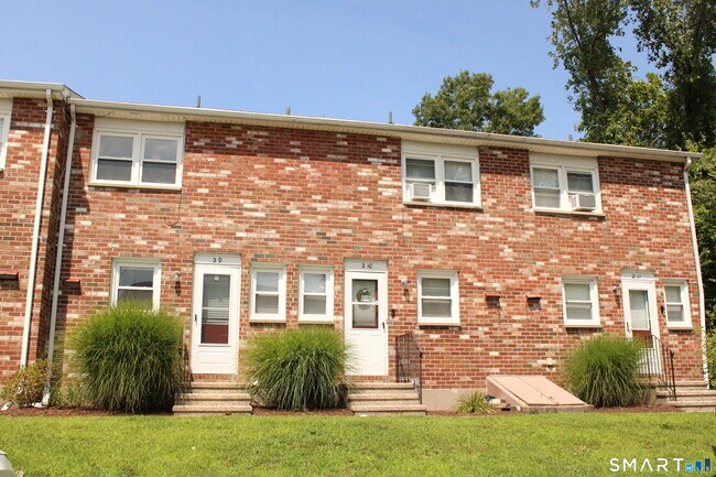 43 Hiltbrand Rd Unit 2-9